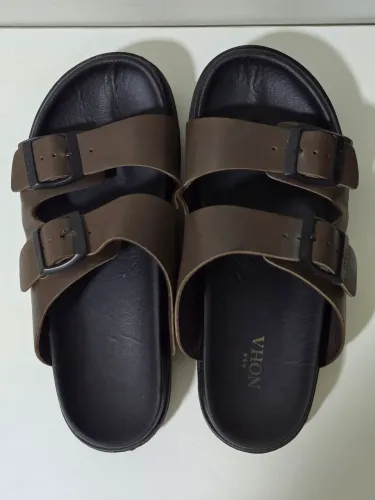 Sandália marrom Birken Noha tam 37