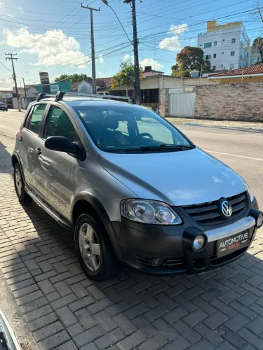 Volkswagen Crossfox 1.6 MI Total Flex 8V 5P 2008