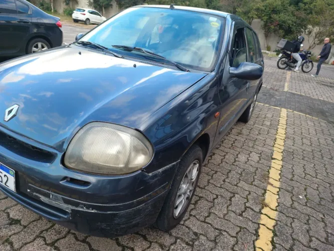 Renault Clio RN/ Expression 1.6 16V 5P 2001