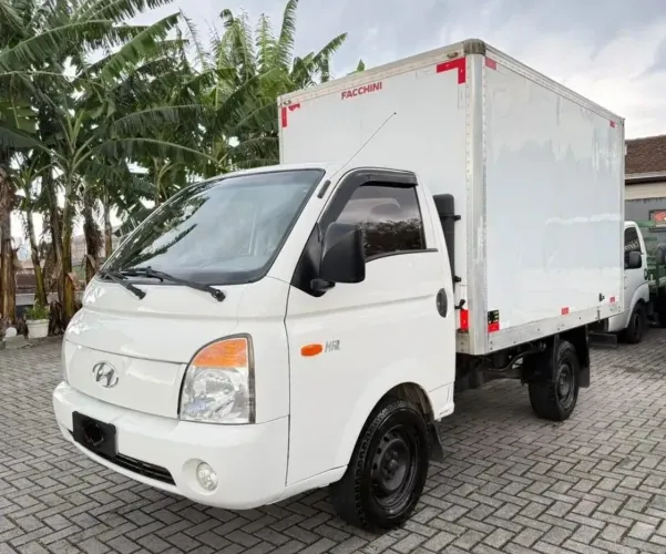 Hyundai HR 2012