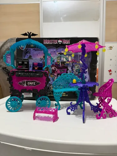Monster High Cafeteria Monstro SCARIS COMPLETA