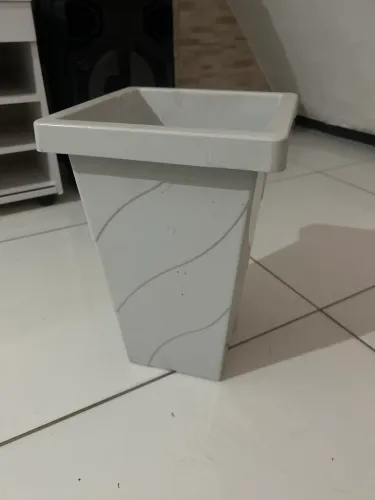 Jarro de plástico