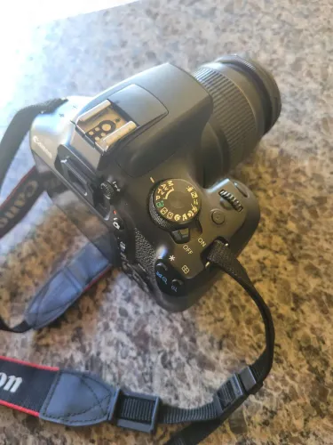 Canon T6 semi nova
