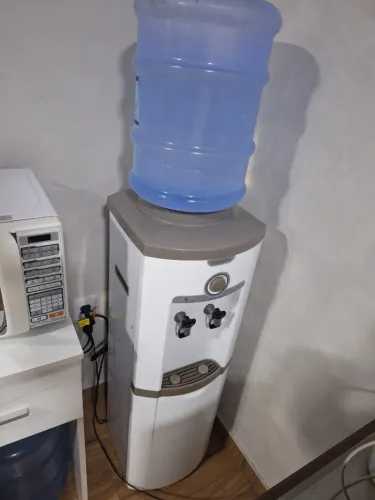 Gelágua/Bebedouro bastão