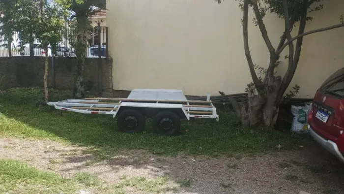 Carretinha Reboque, 2 eixos, Documentada 3,5x12m