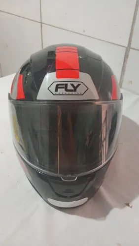 Capacete fly sem nenhuma marca de uso zerado 