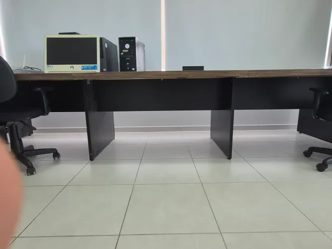MESA PARA ESCRITORIO 6 LUGARES