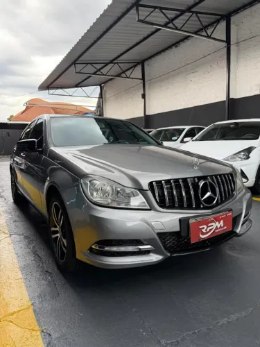 Mercedes-Benz C-180 CGI Classic 1.8 16V 156cv Aut. 2012