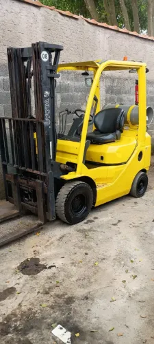 Empilhadeira Toyota GLP 8FG-18