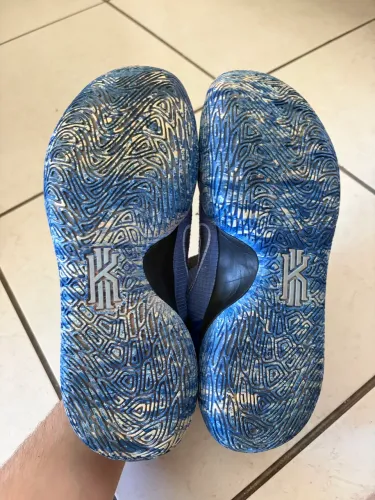 Tênis Nike Kyrie Flytrap 4 40 BR