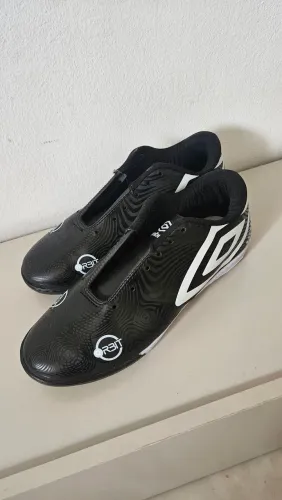 Chuteira Umbro Futsal 40