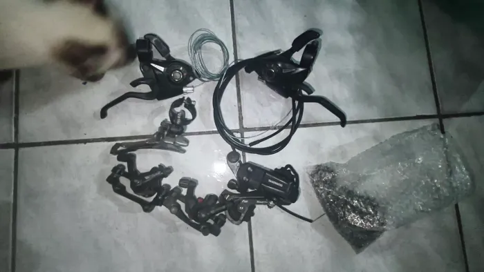 Câmbio traseiro e dianteiro Shimano tourney