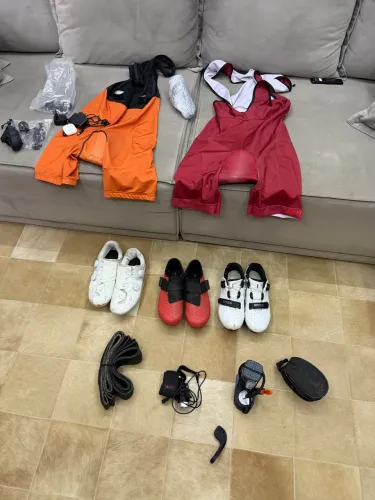 Roupas e sapatilhas ciclismo n42 e 43 Brasil