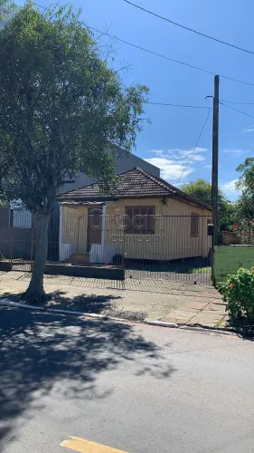 Casa com terreno 360 m², no bairro Fátima