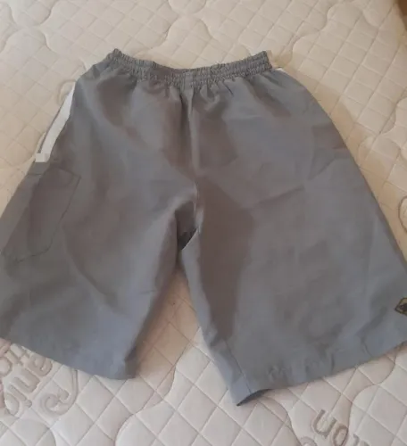 Bermuda tactel cinza tamanho P usada.