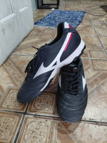 Vendo chuteria semi nova usada uma vez,estou vendendo pois nao serviu.