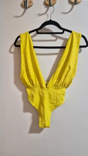 Body amarelo lovissima