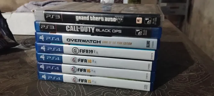 Lote de jogos de PS4/PS3