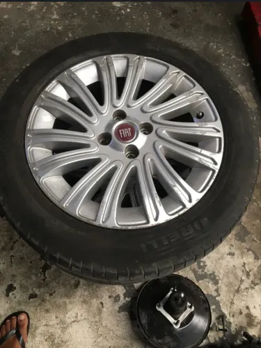 Aro 16 de fiat grand Siena 