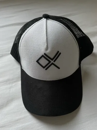 Bone Preto e Branco