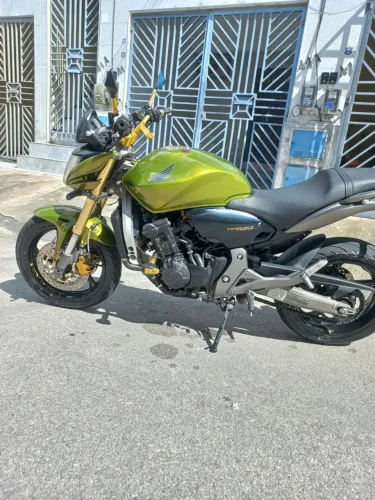 Hornet 2010 escapamento esportivo e original