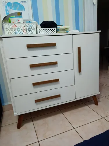 Cômoda para roupas ou outros