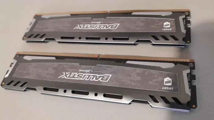 Memória DDR4 2x8gb 16gb 3000mhz Crucial Ballistix CL 15