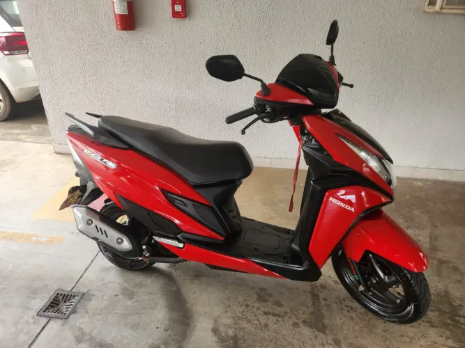 Honda Elite 125 2025 - Excelente estado, abaixo da FIPE