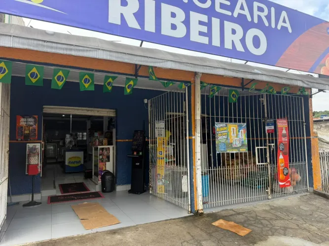 VENDO MERCEARIA COMPLETA! COM MAIS DE 2O ANOS FUNCIONANDO.