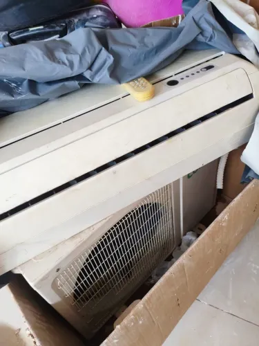 Ar condicionado 12btus semi novo pra vende rápido no precinho...
