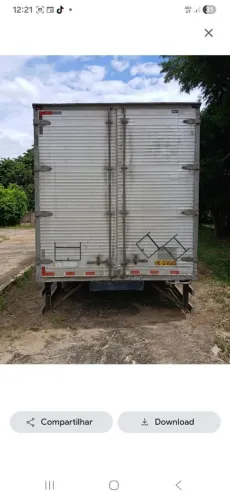 Vendo baú para caminhão truck.