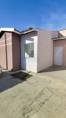 Casa Nova no Condomínio Altos dos Jerivás - Próxima à Avenida Fernando Osório - Pelotas