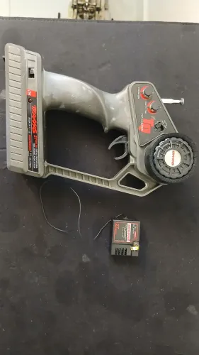 Rádio controle traxxas