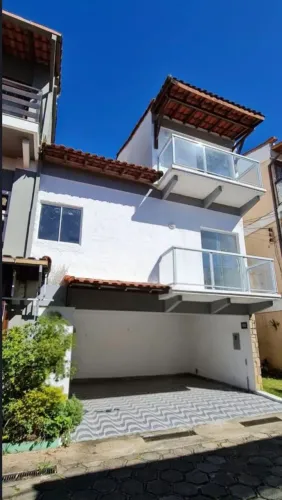 Casa em condomínio c/ 3 quartos nas Iucas - Teresópolis