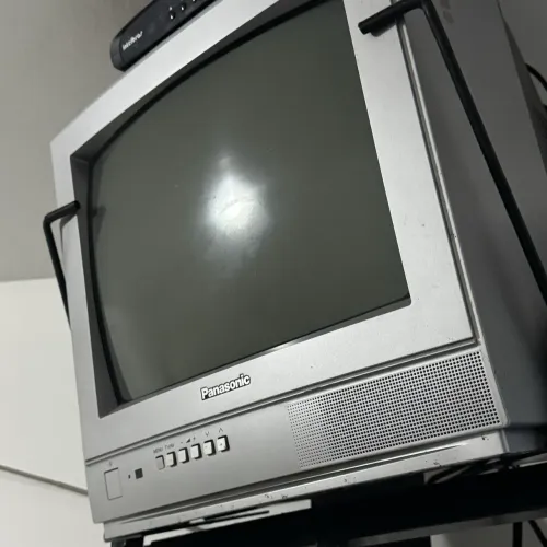 Tv 14 polegadas com conversor digital 