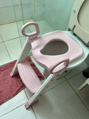 ASSENTO REDUTOR INFANTIL COM ESCADA - BUBA