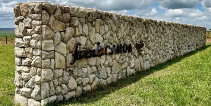 Fazenda Canoa, ágio 145 mil, condomínio de altíssimo padrão as margens do Lago Corumbá.