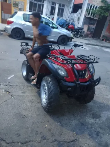 Quadriciclo Traxx motos 250