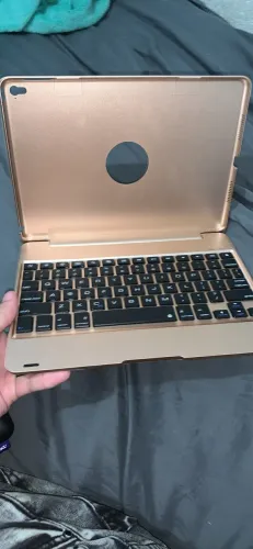 Capa Case com Teclado Bluetooth F19/F19B