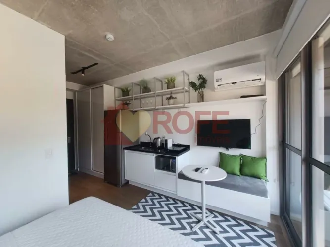 Design Urbano e Conforto em Studio Mobiliado Próximo ao Metrô.