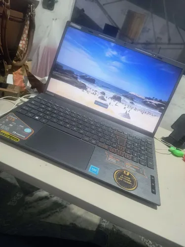 Vendo computador positivo novo pouco uso 