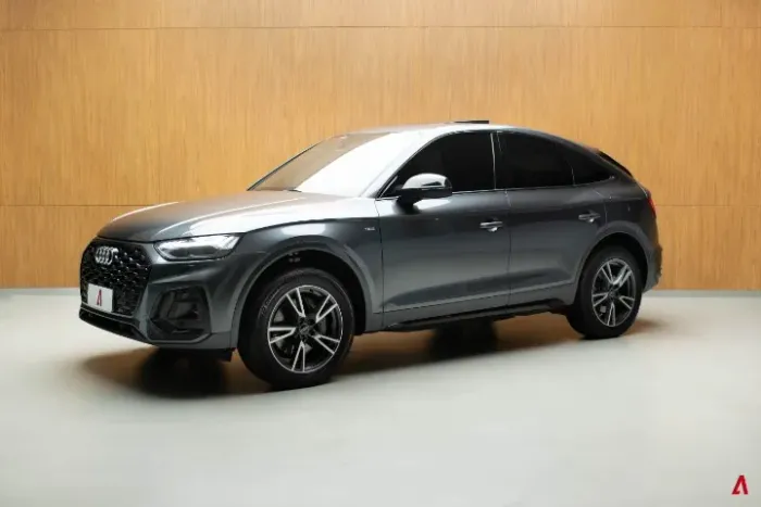 Audi Q5 SB P Black. 2.0 TFSIe S.tr. QT (hib.) 2023