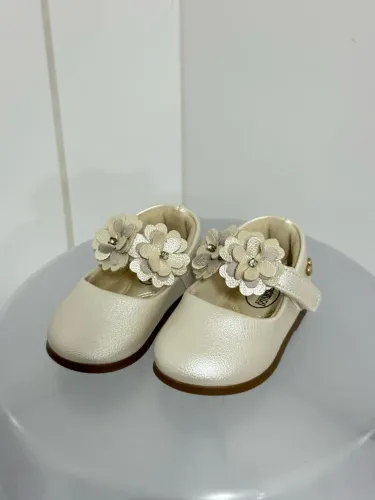Sapatinho bebê menina