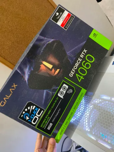 Rtx 4060 Galax + Ram 8 gb Xpg ( Branco )