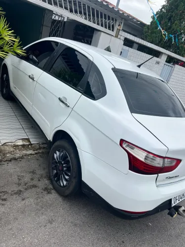 Fiat Grand Siena Essence 1.6 Flex 16V 2016