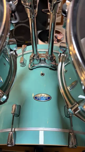 Bateria Pearl Decade Maple Bumbo 20?