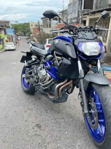 Yamaha MT-07 2020 (Azul) - Com Protetor de Cárter e Spoiler