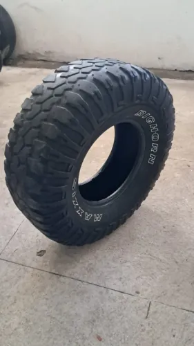 Pneu Maxxis Bighorn 33" abaixo d meia vida. Usava como estepe. Preço para vender no estado
