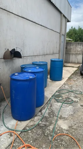 Tonéis de 200 litros 