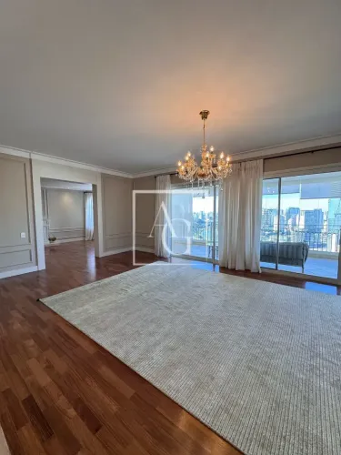 Apartamento de 425 m² e 4 suítes à venda no Panamby